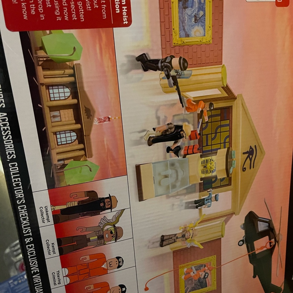 Roblox figurines